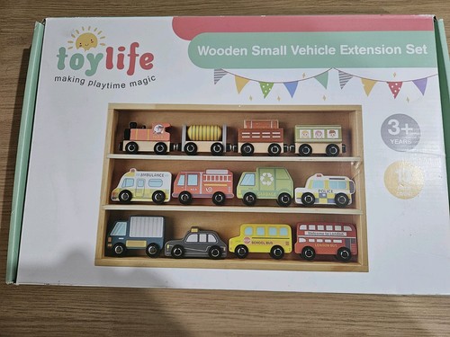 New wooden vehicle set - new,