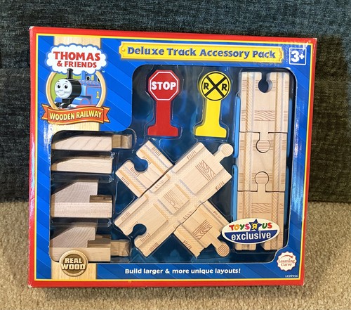 Deluxe track accessory pack - track,