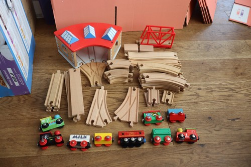 Mixed brands wooden train set - brands,