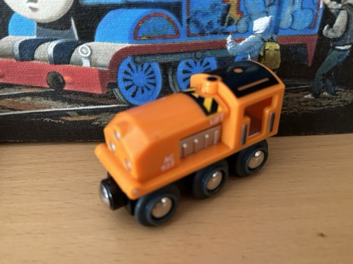 Brio wooden train lift - wooden,