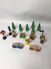 WOODEN TRAIN SET ACCESSORIES
