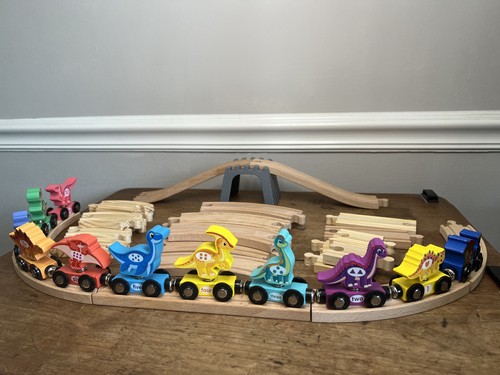 Wooden dinosaur train set with - wooden,