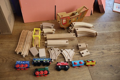 Mixed brands wooden train set - brands,