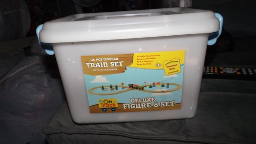 Track deluxe figure 8 - on,